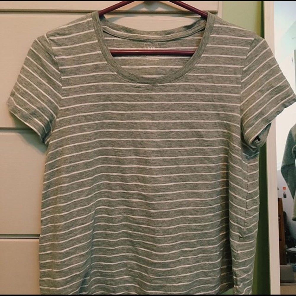 striped gap shirt